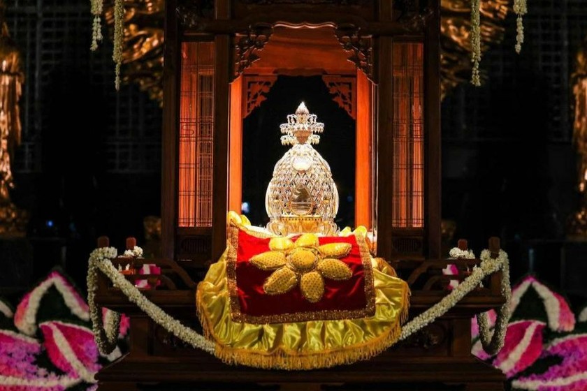 Cung thỉnh, cung tiễn, chiêm bái xá lợi Phật..., hiển bày những Chơn Thiện Pháp Vi Diệu. Bài 4. Xá Lợi Đức Phật, Nơi Giao Thoa giữa Đại Từ Đại Bi Đại Trí của Như Lai và Đại Tín Tâm của Thiện Hữu Hành Hương